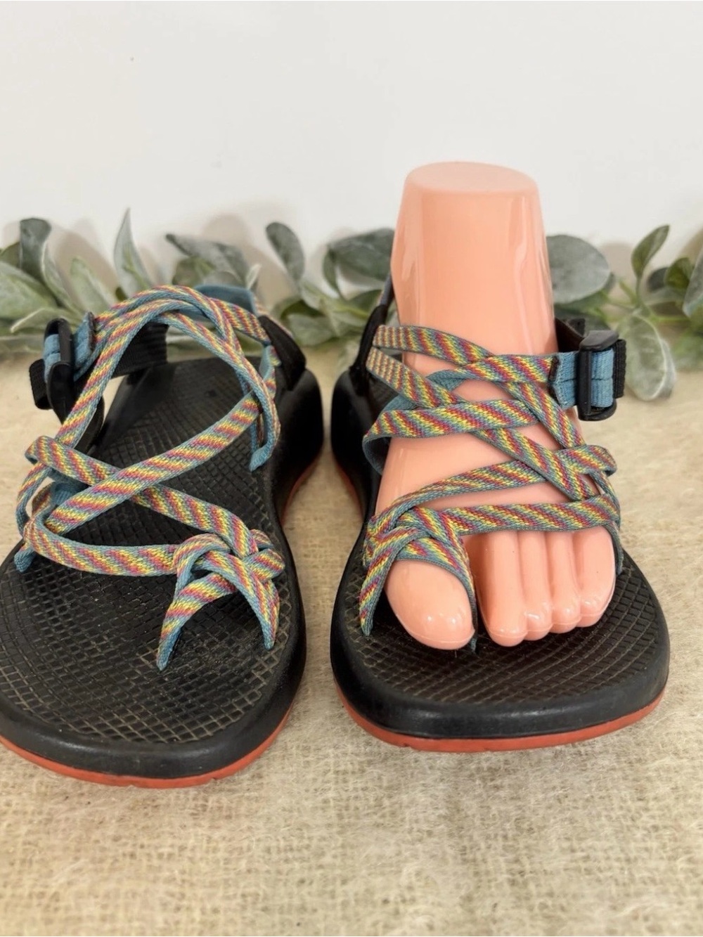 Chaco Sandals Women 7 Rainbow Striped
adjustable strap beach summer - Picture 3 of 13